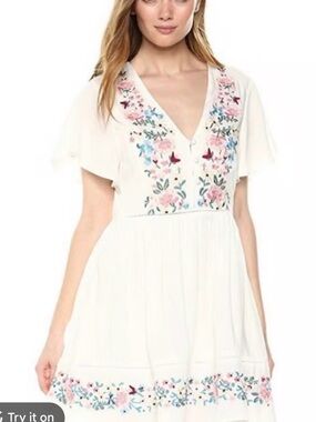 Show me your mumu White Floral Embroidered V-Neck Dress